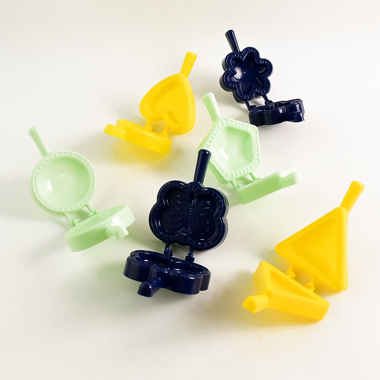 05_759386de-8ab6-4592-baa2-c16bd171e4ba.jpg Assorted Shape Plastic Snack Mould Fun Easy DIY Snack Maker (Mix Design 1 Pc) - Image 1